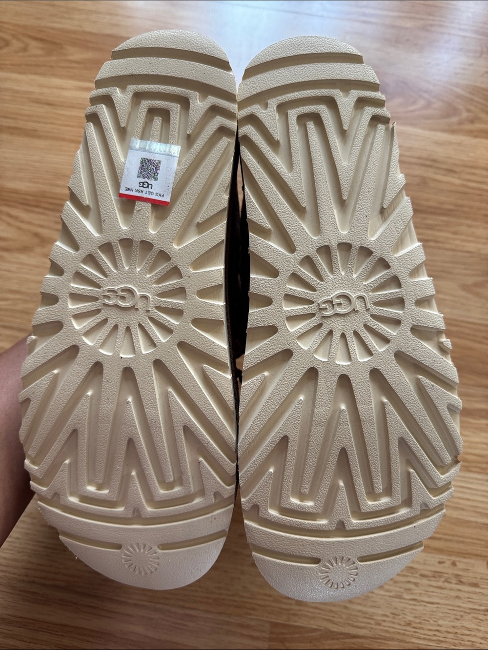 UGG Goldenstar Glide Sandals ✨ size 10 - Picture 12 of 15